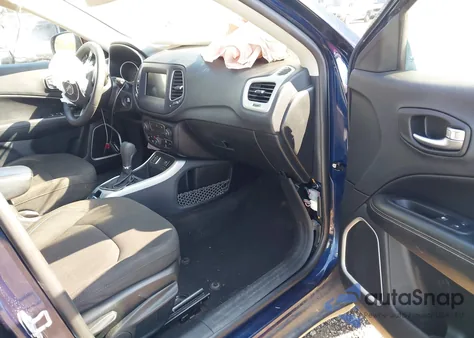 2021 Jeep Compass Sport Fwd из США, поврежденный, VIN 3C4NJCAB3MT546014